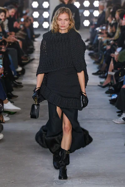 Look 41
